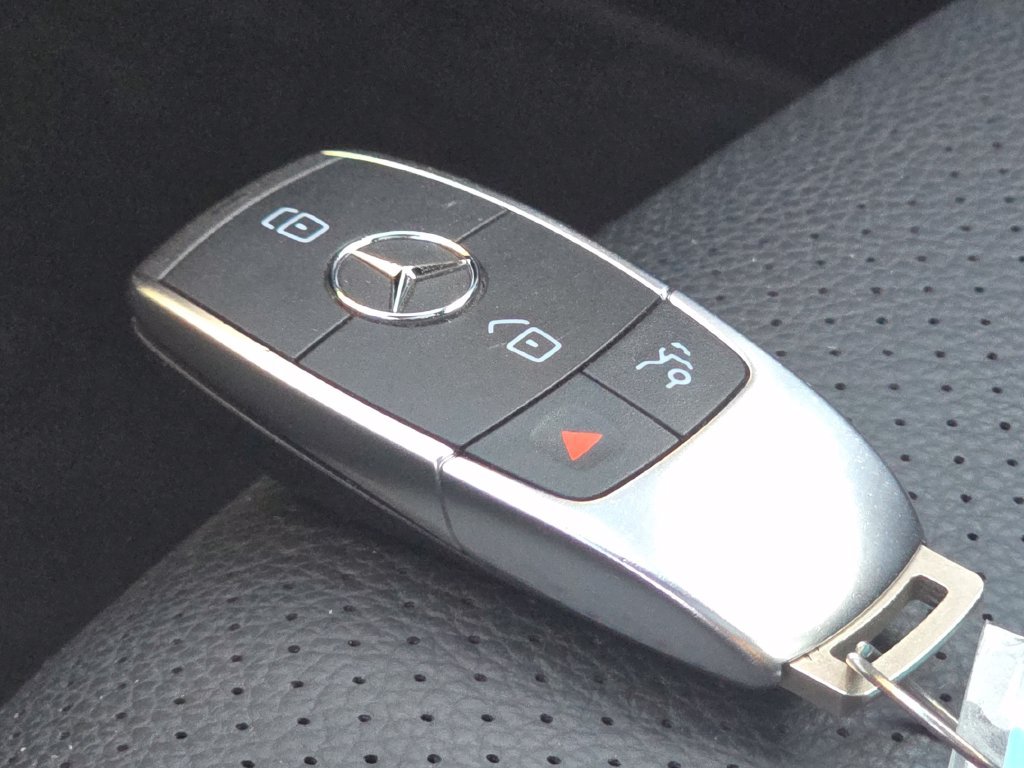 Certified 2021 Mercedes-Benz C 300 4MATIC Sedan image 35