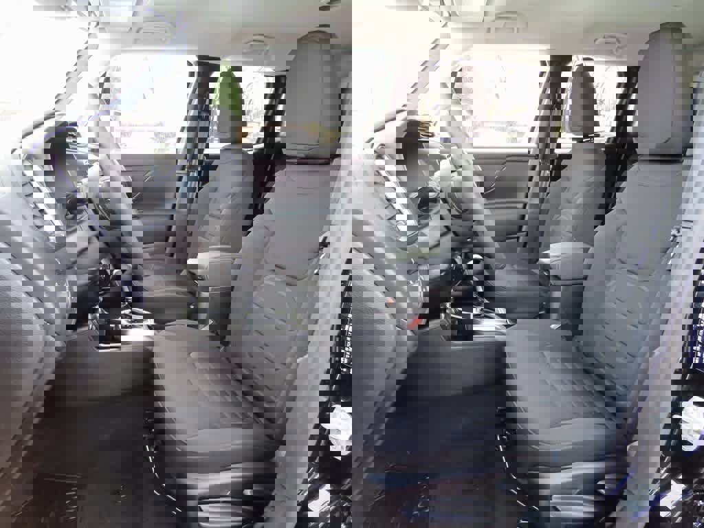 Used 2022 Jeep Renegade Latitude image 13