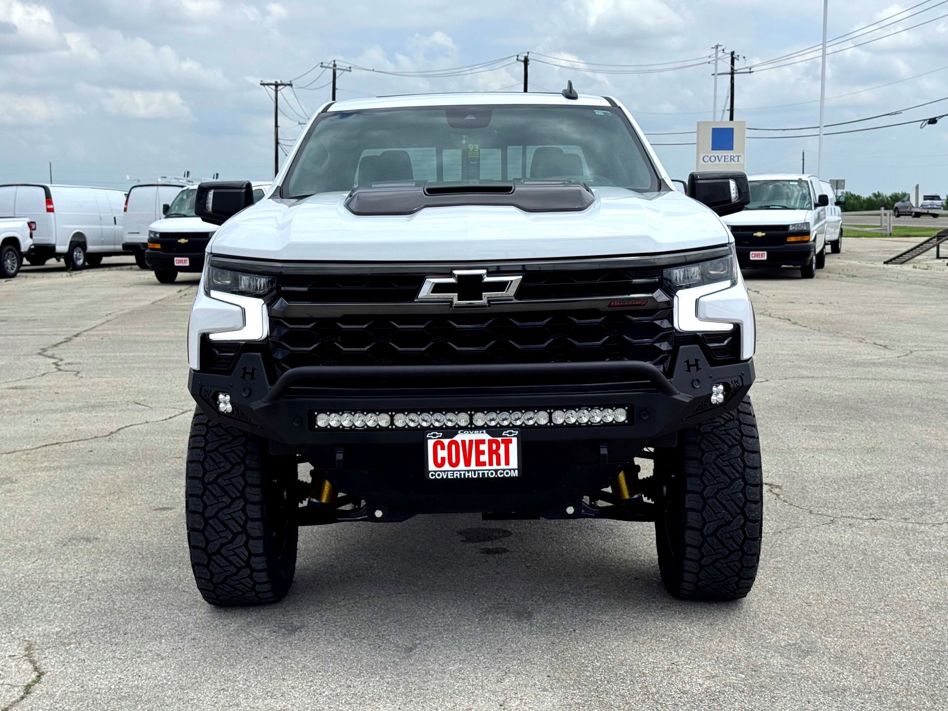 New 2026 Chevrolet Silverado 1500 ZR2 w/ Dark Appearance Package AWD/4WD image 10