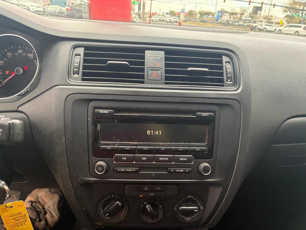 Used 2015 Volkswagen Jetta S image 4