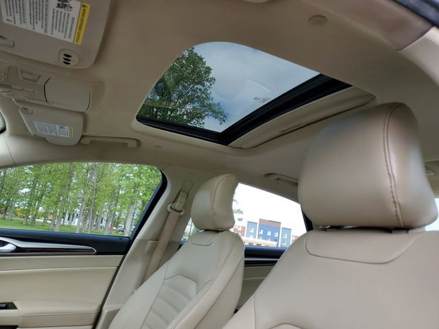 Used 2016 Ford Fusion Energi SE FWD image 11