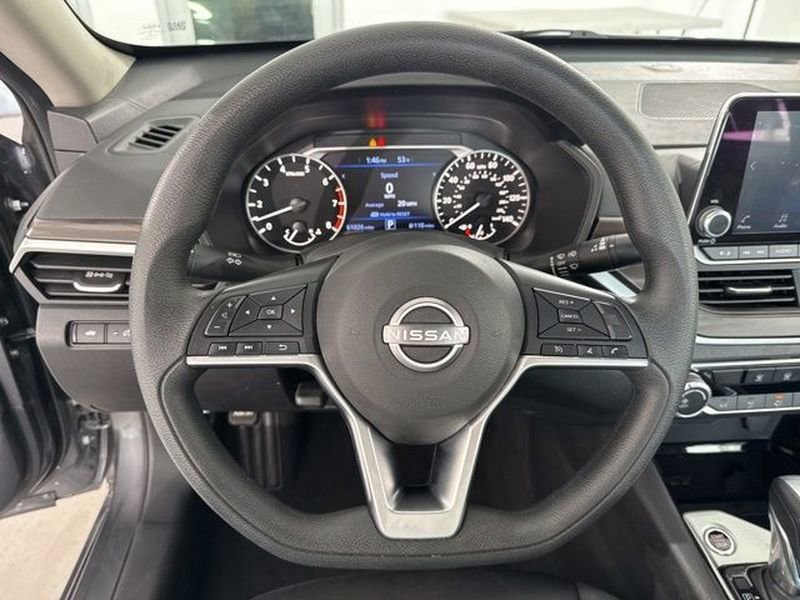 Used 2024 Nissan Altima 2.5 SV image 25