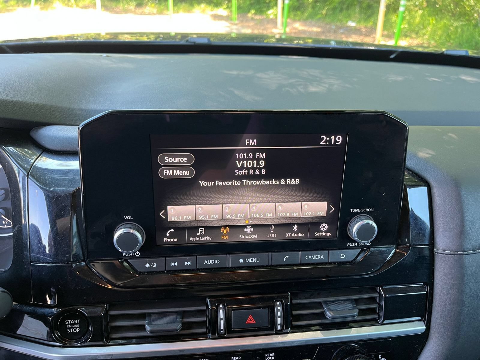 Used 2025 Nissan Pathfinder SV FWD image 20