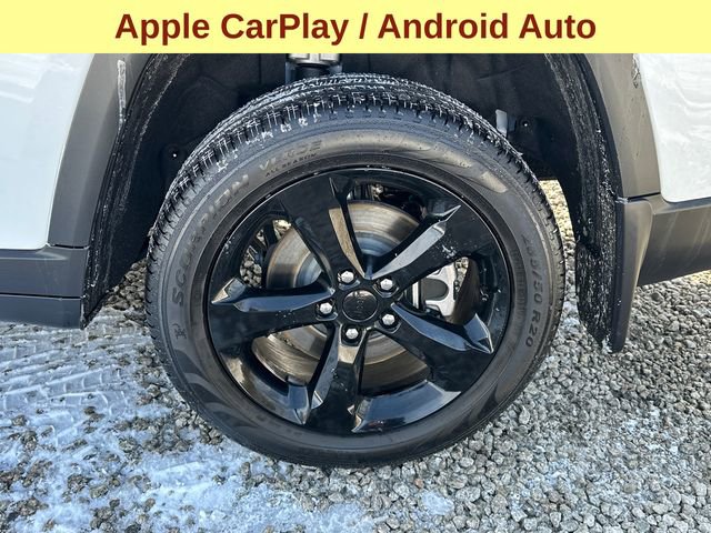 Used 2025 Jeep Grand Cherokee L Limited w/ Black Appearance Package image 10