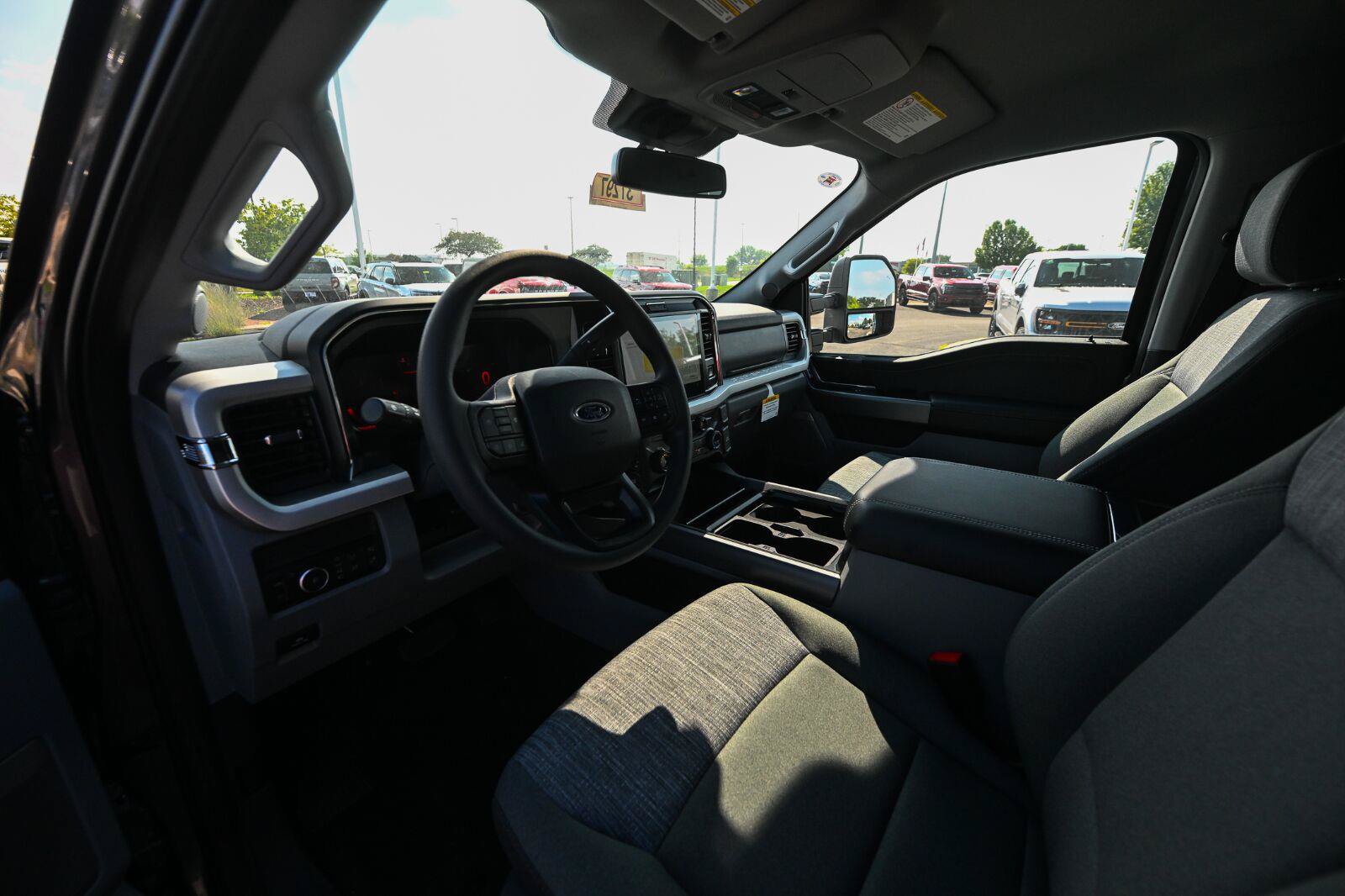 New 2026 Ford F250 XLT w/ XLT Premium Package AWD/4WD image 14