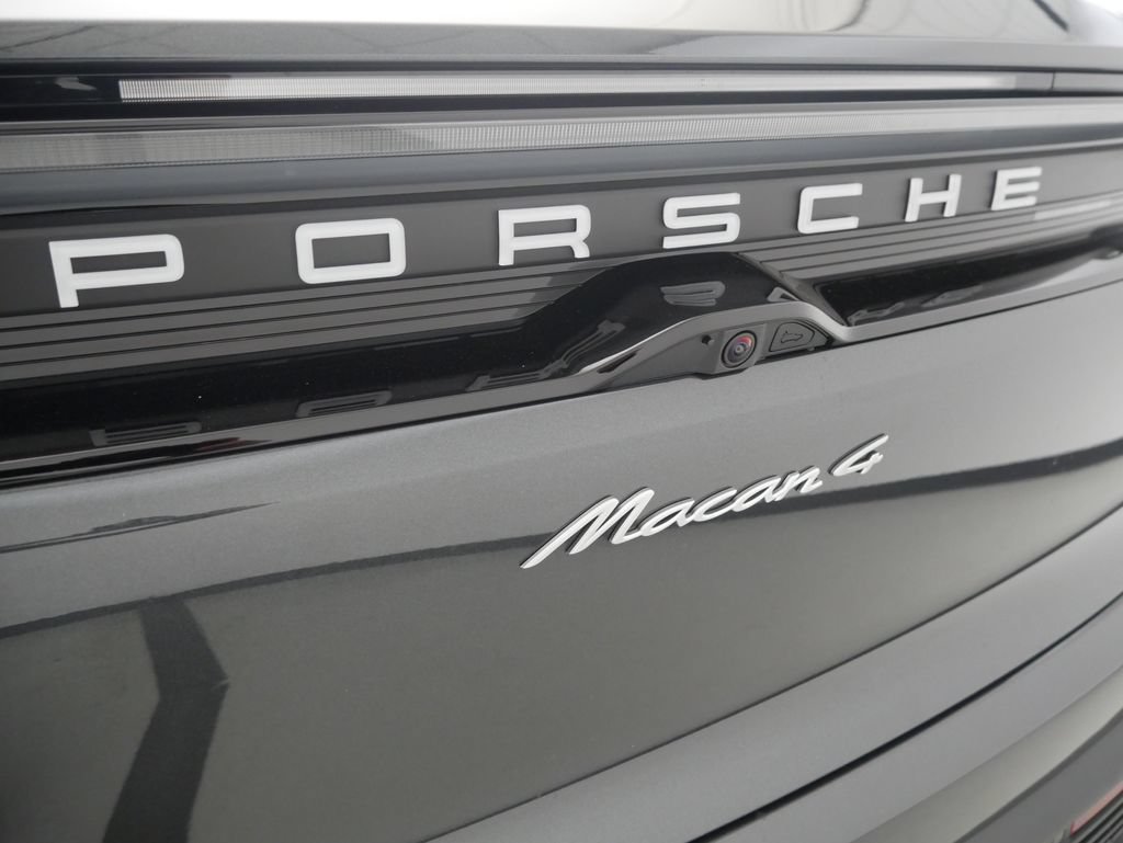 Certified 2026 Porsche Macan 4 Electric AWD/4WD image 11