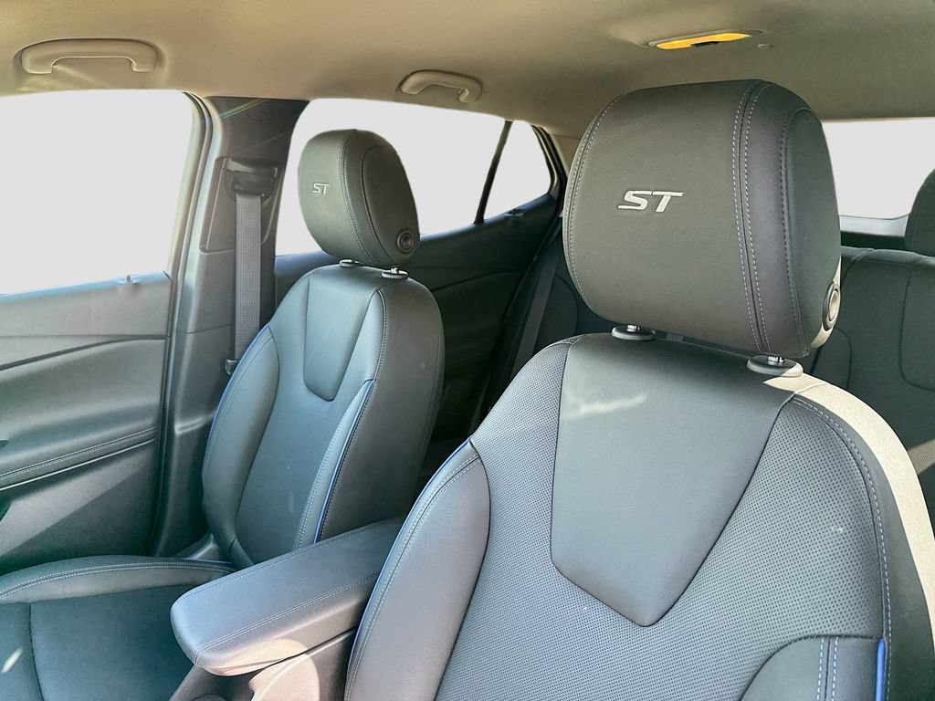 Used 2026 Buick Encore GX Sport Touring w/ Advanced Technology Package FWD image 12