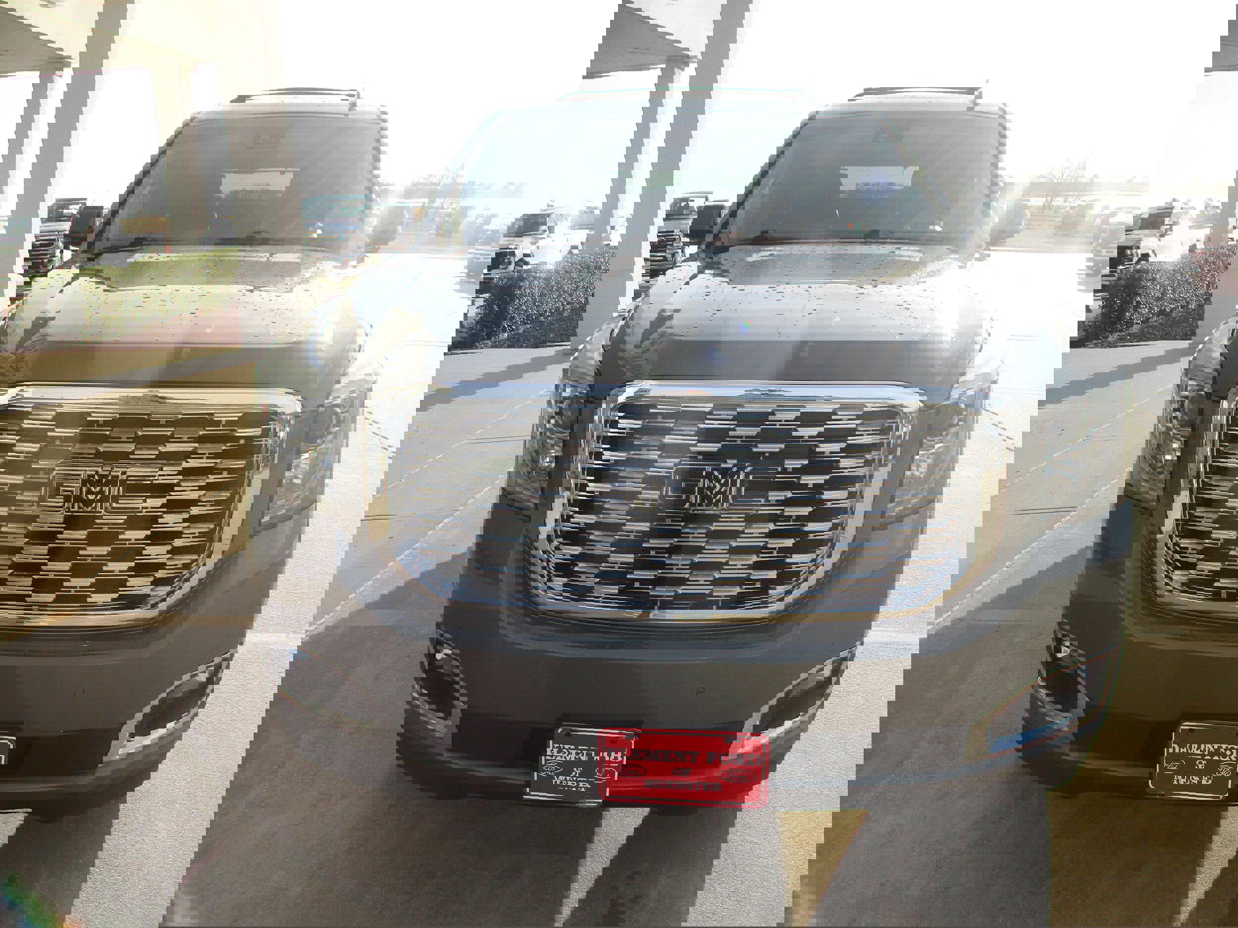 Used 2018 GMC Yukon Denali image 13