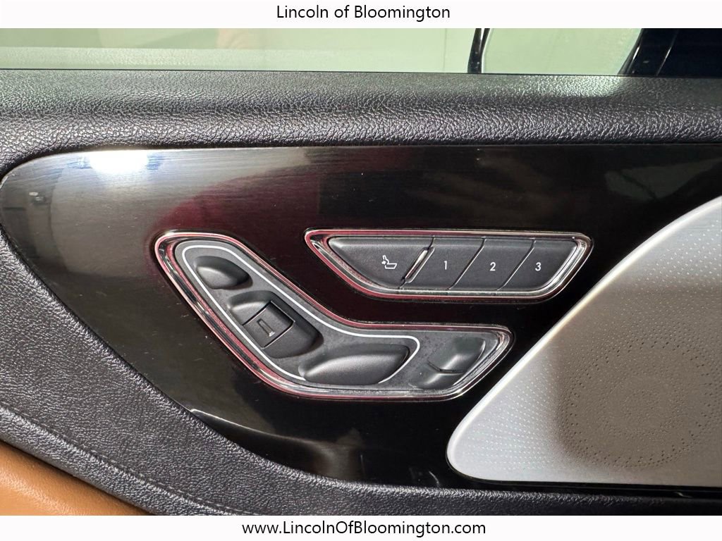 Used 2020 Lincoln Aviator Reserve w/ Equipment Group 202A image 36