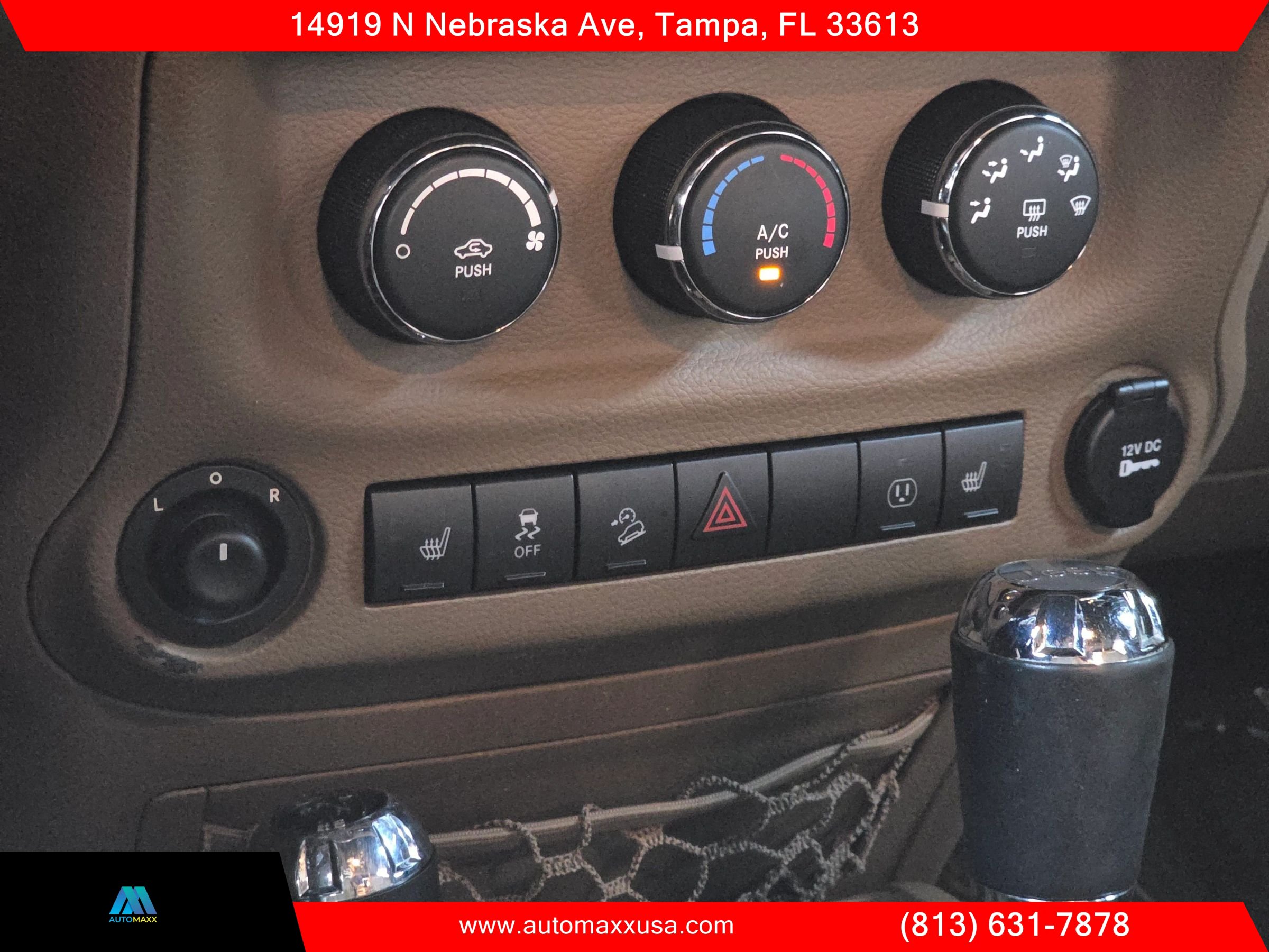 Used 2015 Jeep Wrangler Sahara w/ Connectivity Group AWD/4WD image 18