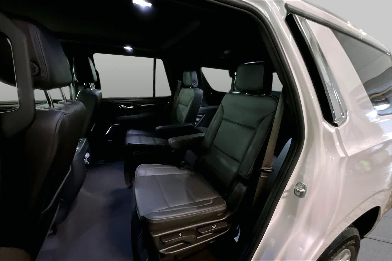 Used 2024 GMC Yukon Denali AWD/4WD image 21