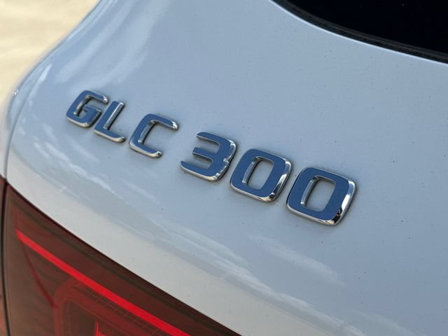 Used 2022 Mercedes-Benz GLC 300 image 9