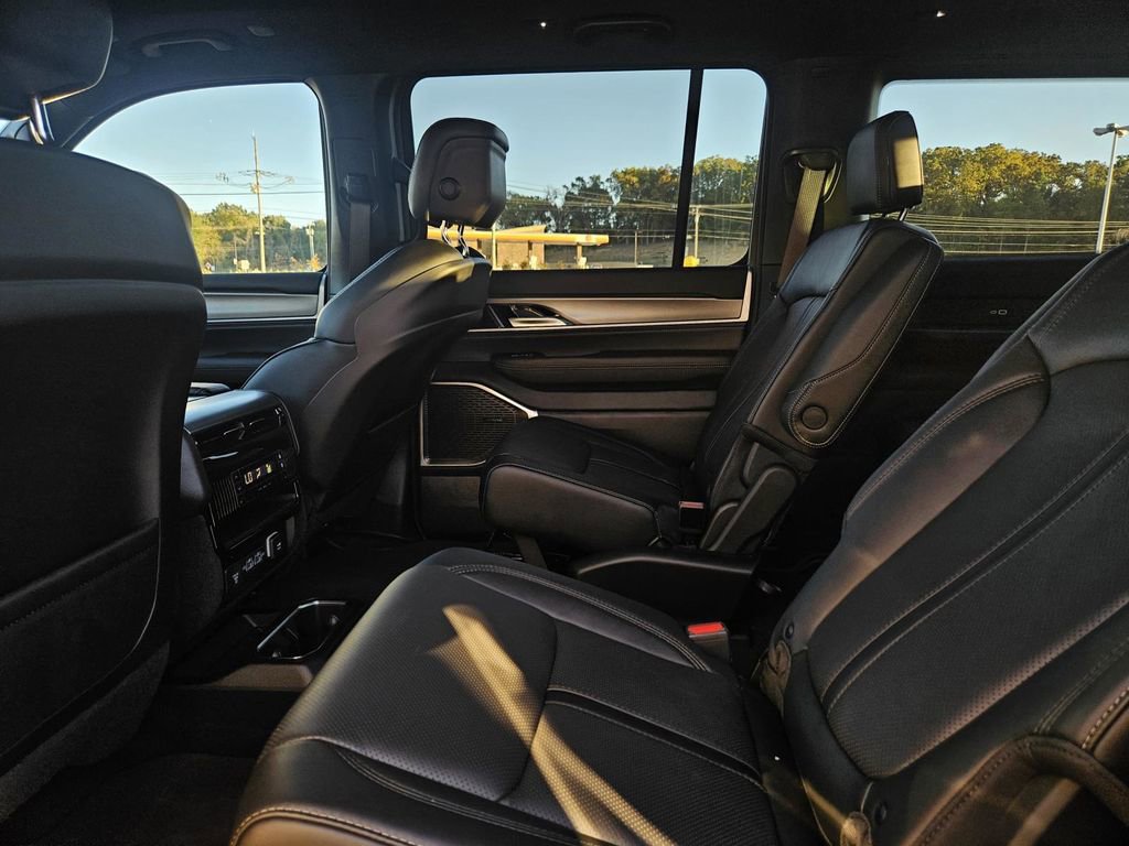 New 2025 Jeep Wagoneer Series II w/ Premium Group I image 25