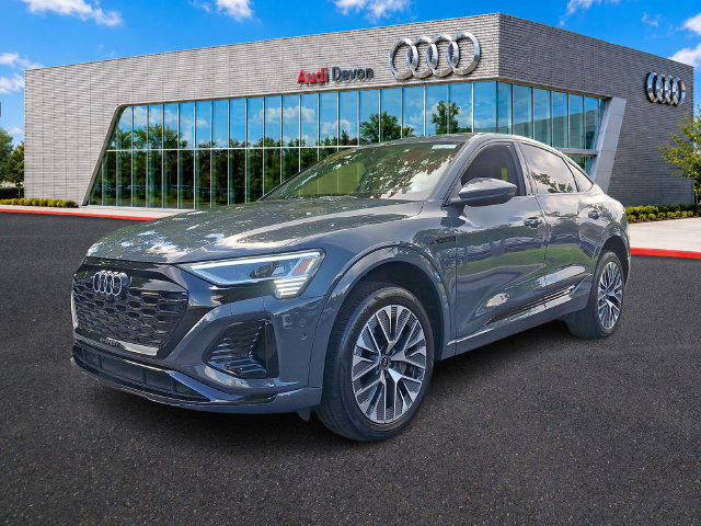 Certified 2024 Audi Q8 e-tron Prestige w/ Prestige Package AWD/4WD image 3