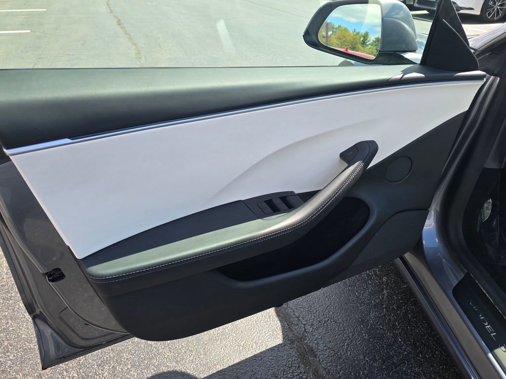 Used 2024 Tesla Model 3 Performance AWD/4WD image 16