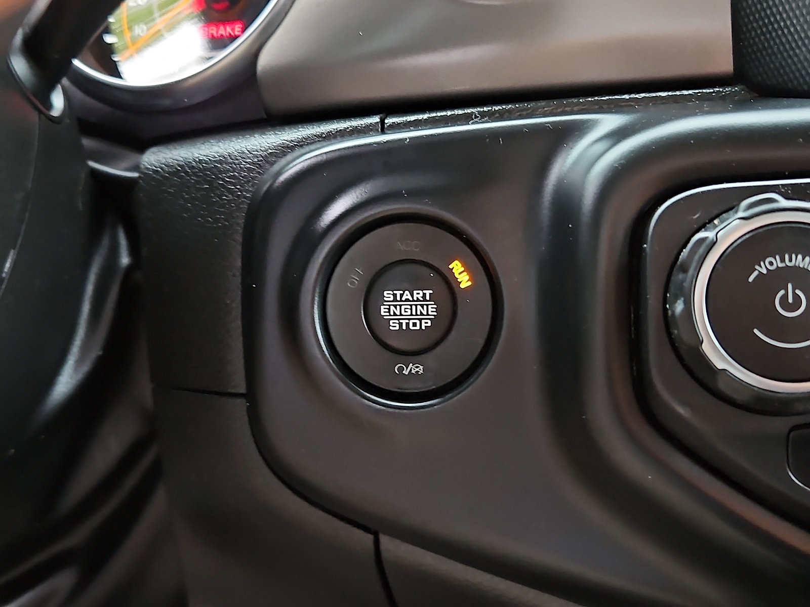 Used 2022 Jeep Wrangler Sport AWD/4WD image 23