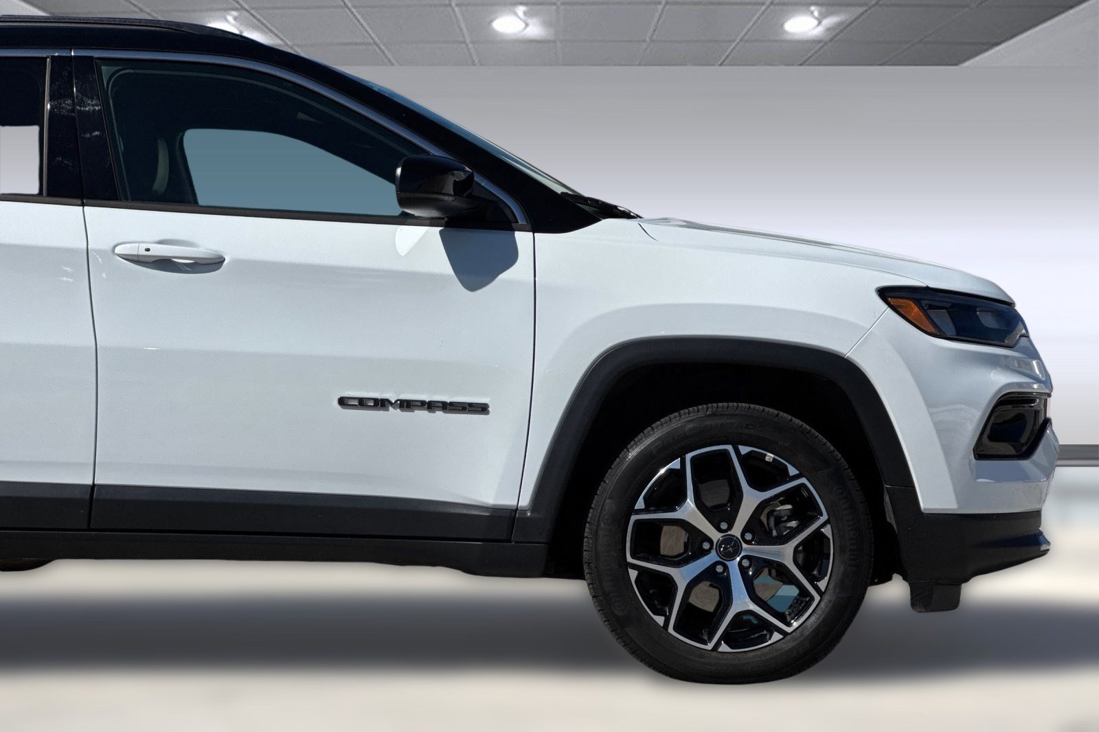 Used 2025 Jeep Compass Limited AWD/4WD image 34