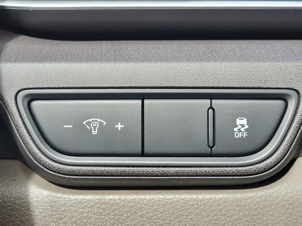 New 2026 Kia Carnival EX FWD image 25