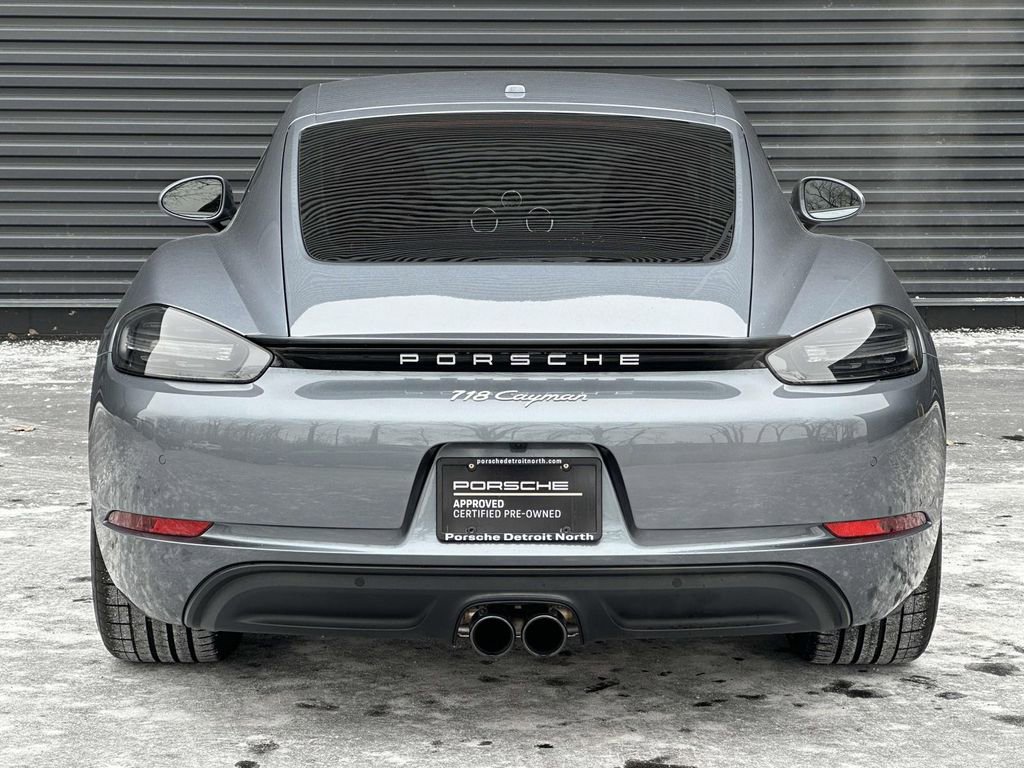 Used 2025 Porsche 718 Cayman RWD image 4
