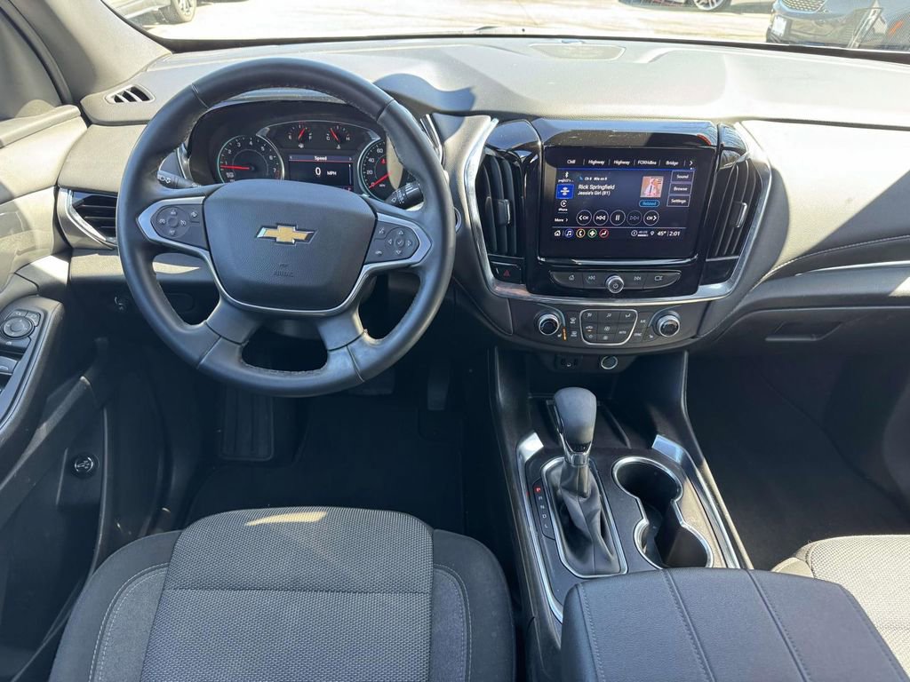 Used 2023 Chevrolet Traverse LT AWD/4WD image 10