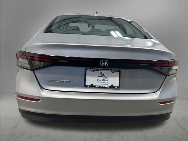 Certified 2023 Honda Accord EX image 9