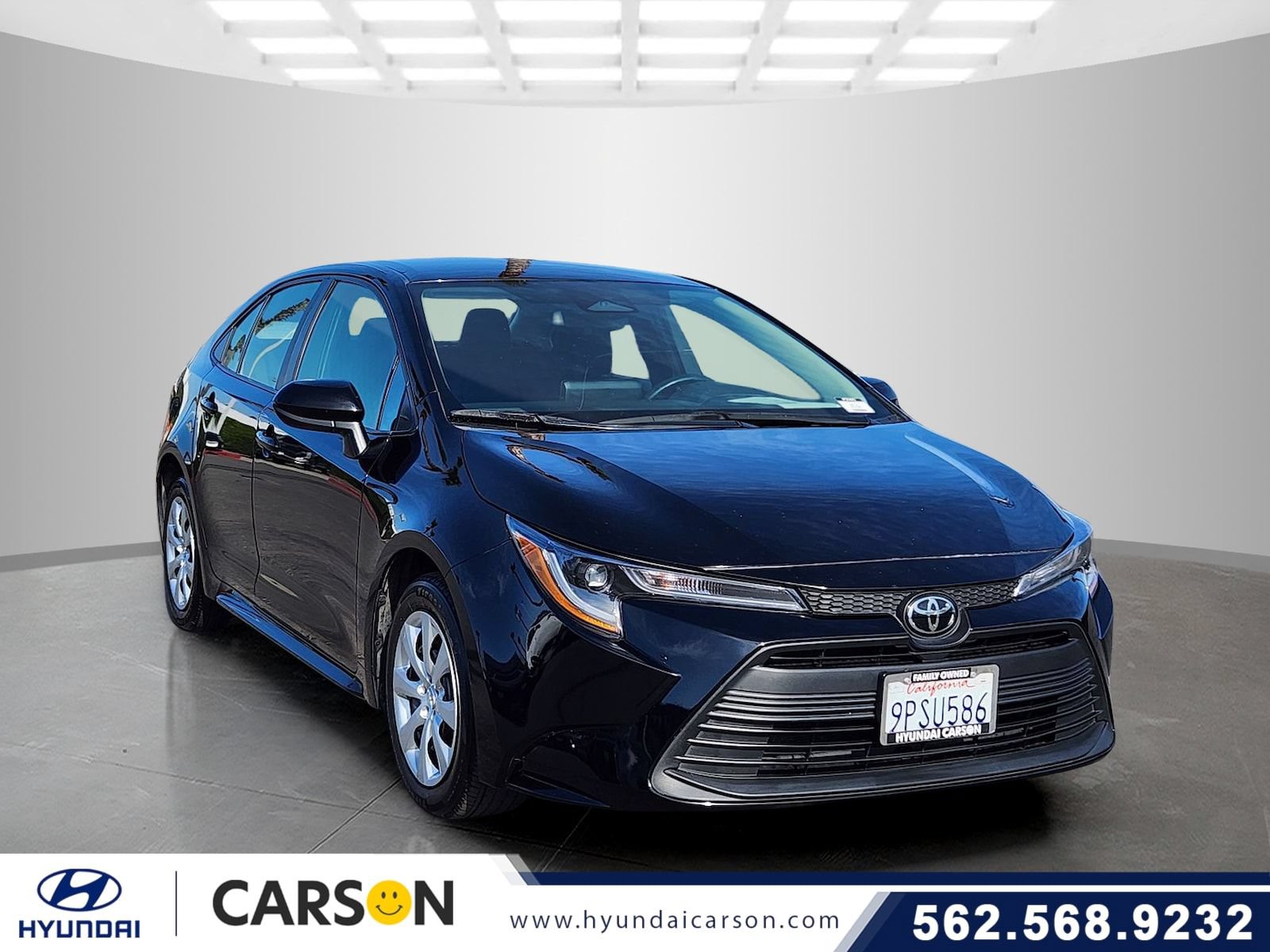 Used 2024 Toyota Corolla LE FWD image 1