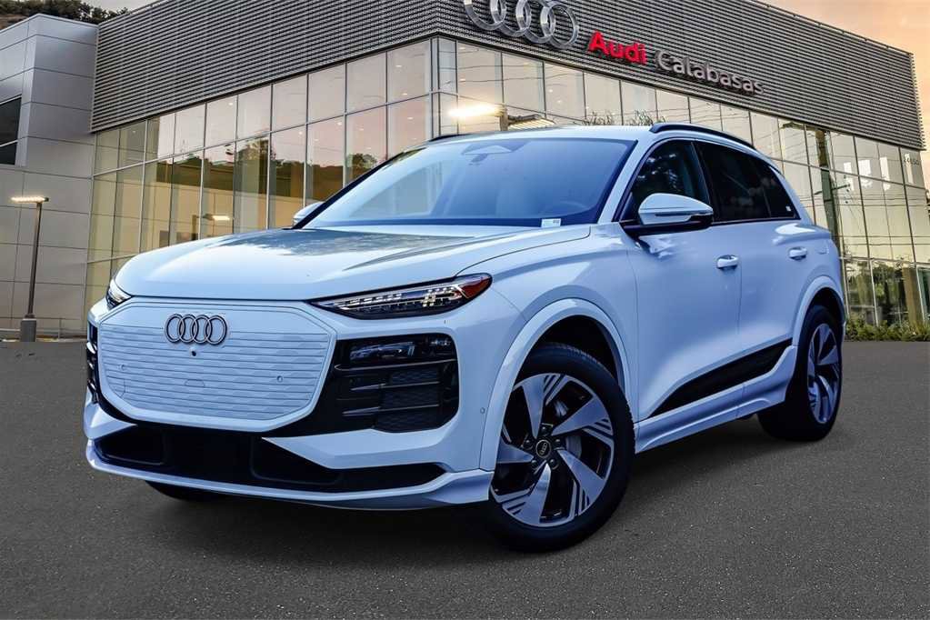 Used 2025 Audi Q6 e-tron Premium Plus w/ Premium Plus image 1