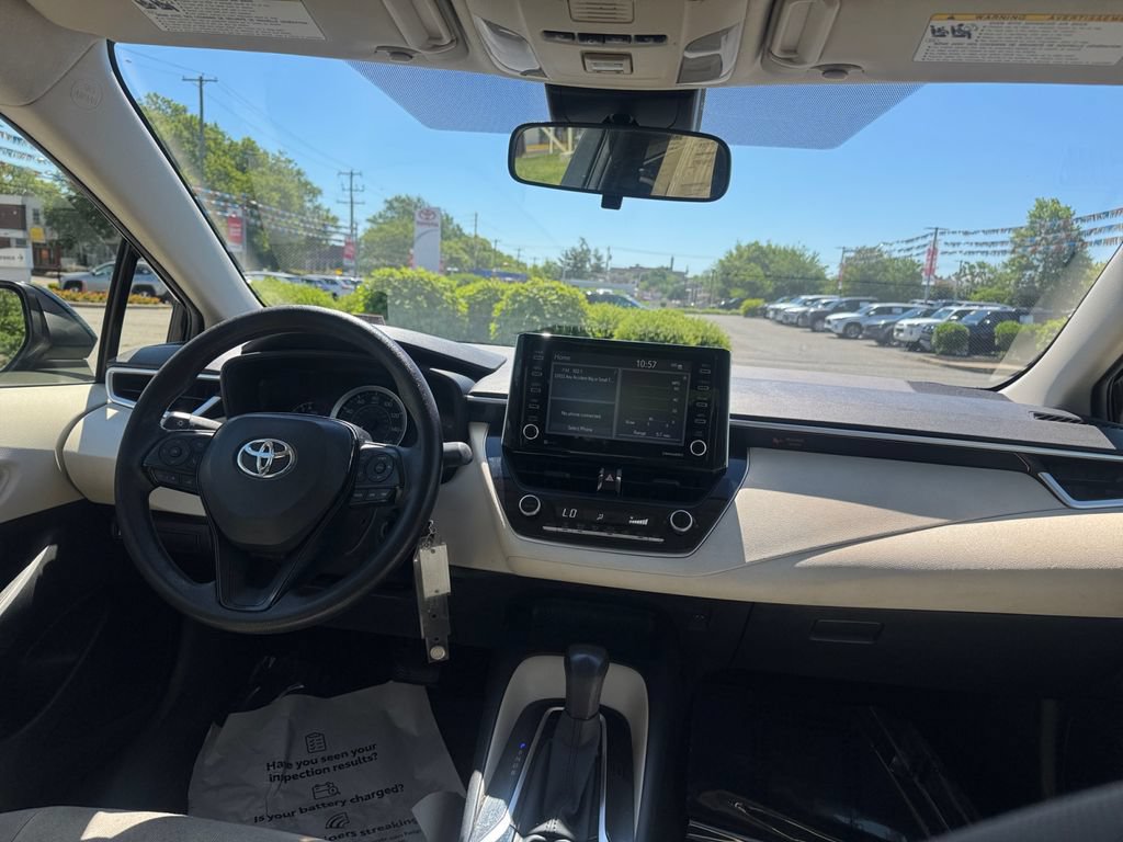 Used 2021 Toyota Corolla LE w/ Carpet Mat Package (TMS) FWD image 22