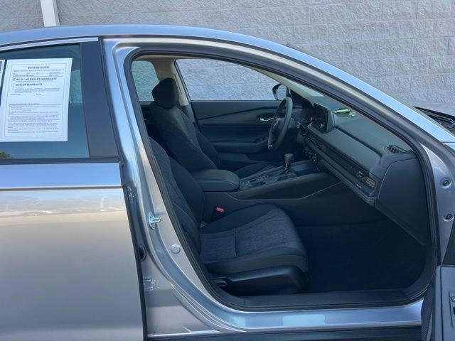 Used 2025 Honda Accord LX image 31