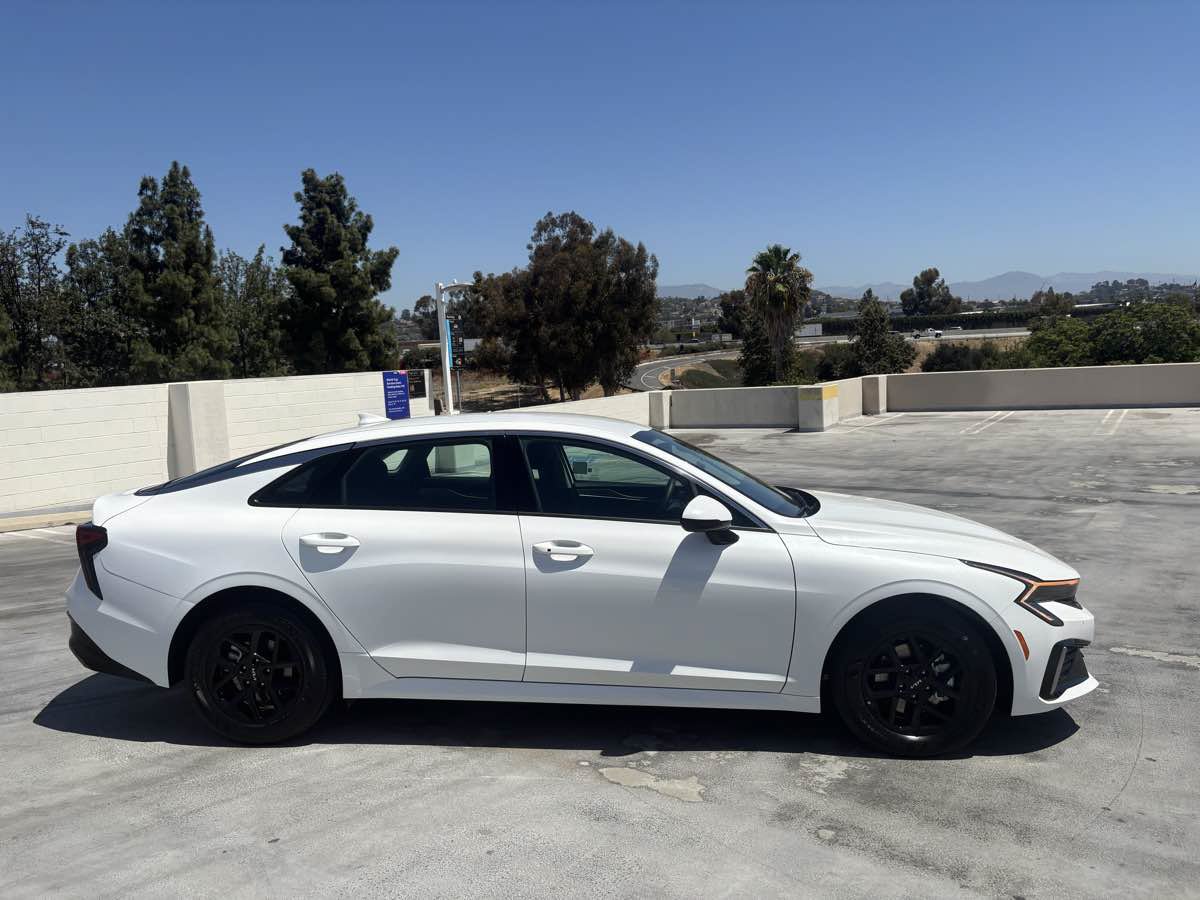 Used 2026 Kia K5 LXS FWD image 28