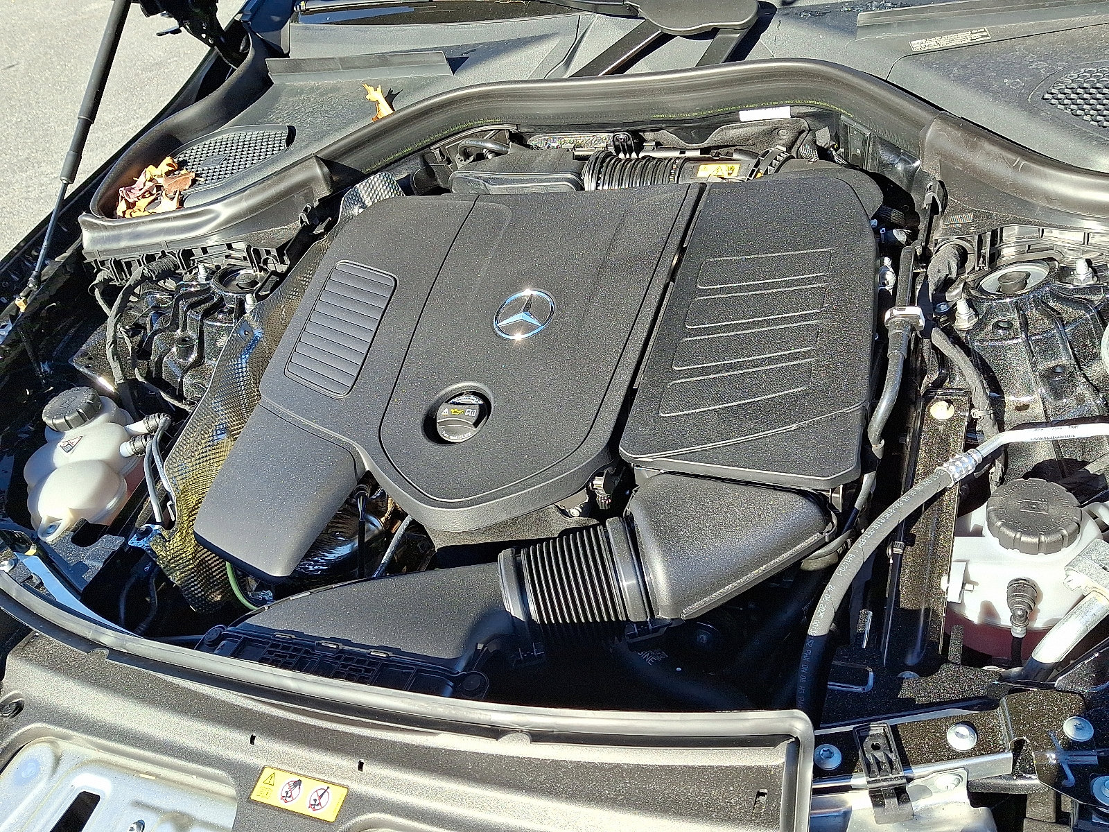 Certified 2026 Mercedes-Benz GLC 300 4MATIC Coupe image 28