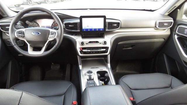 Certified 2022 Ford Explorer XLT w/ Equipment Group 202A video 2