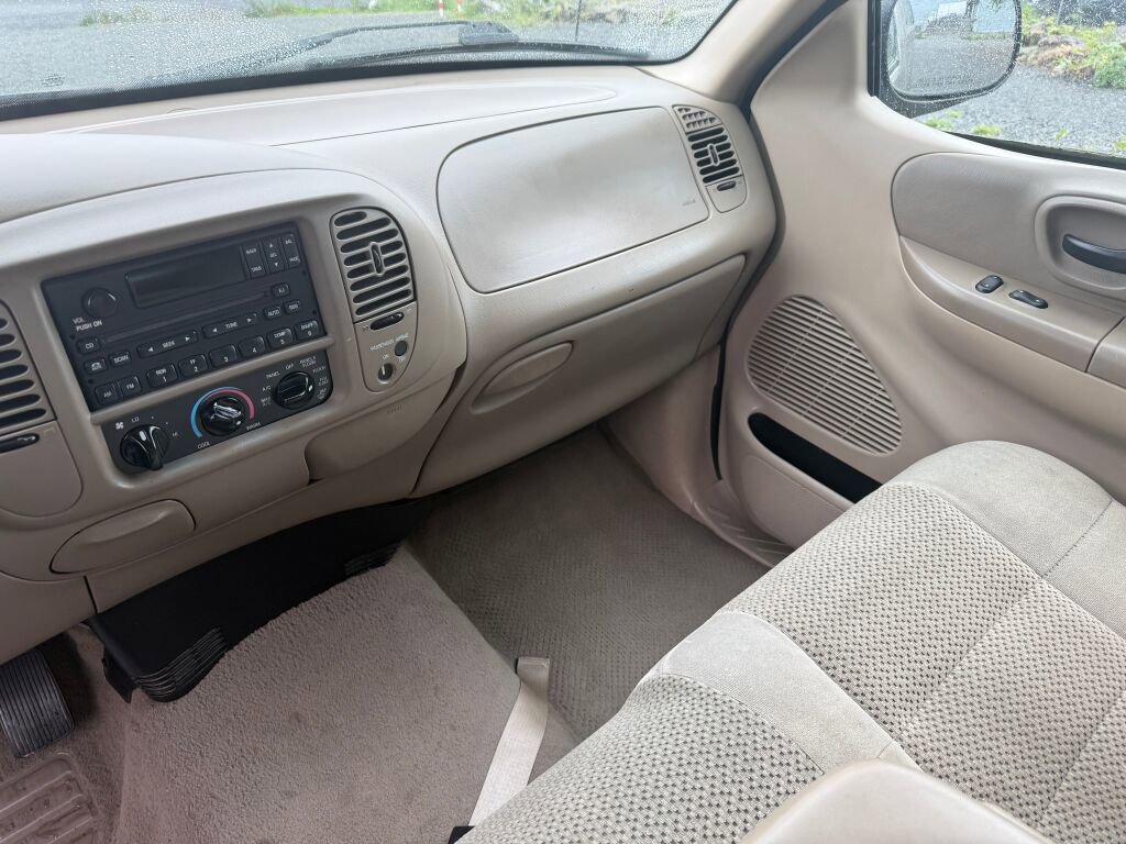 Used 2001 Ford F150 XLT RWD image 13