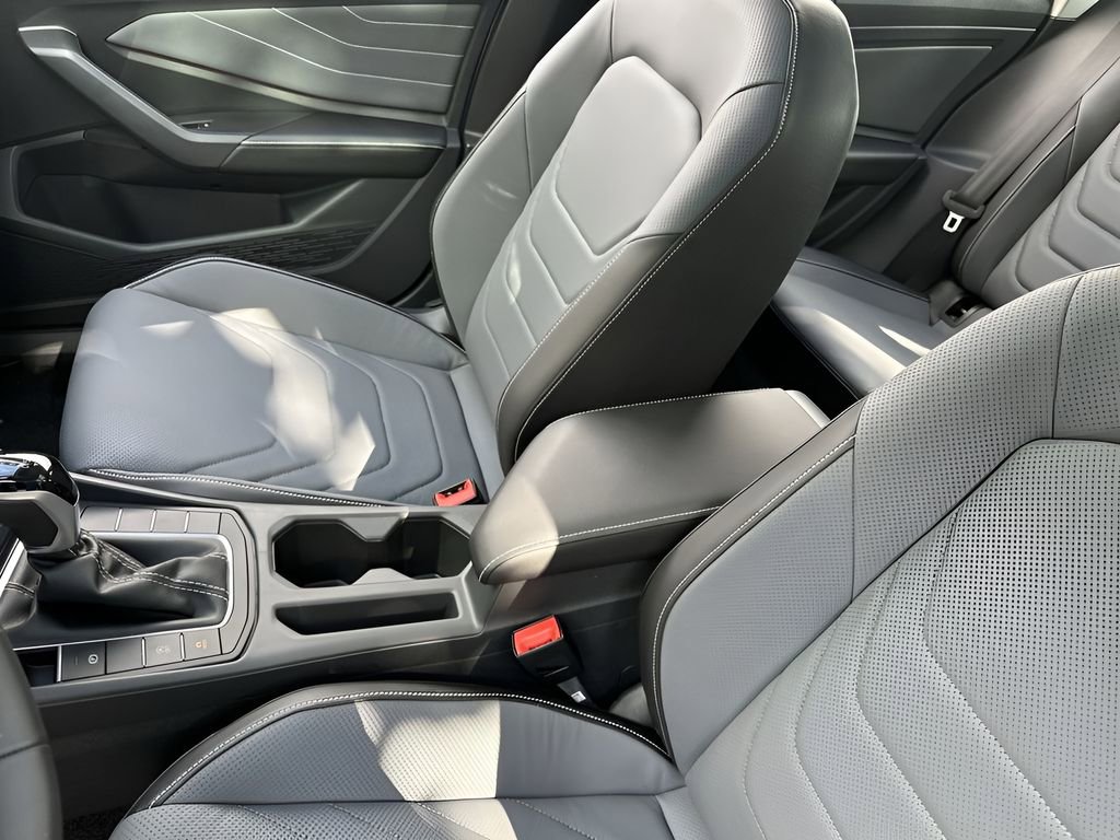 New 2026 Volkswagen Jetta SEL FWD image 21