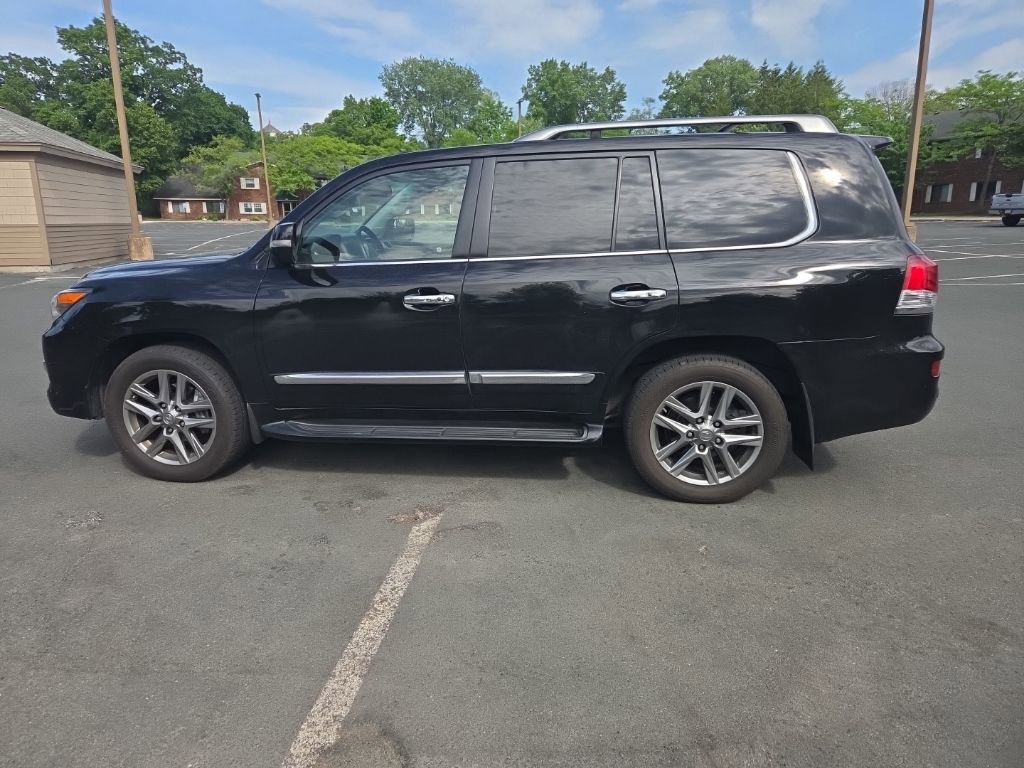 Used 2014 Lexus LX 570 4WD image 12