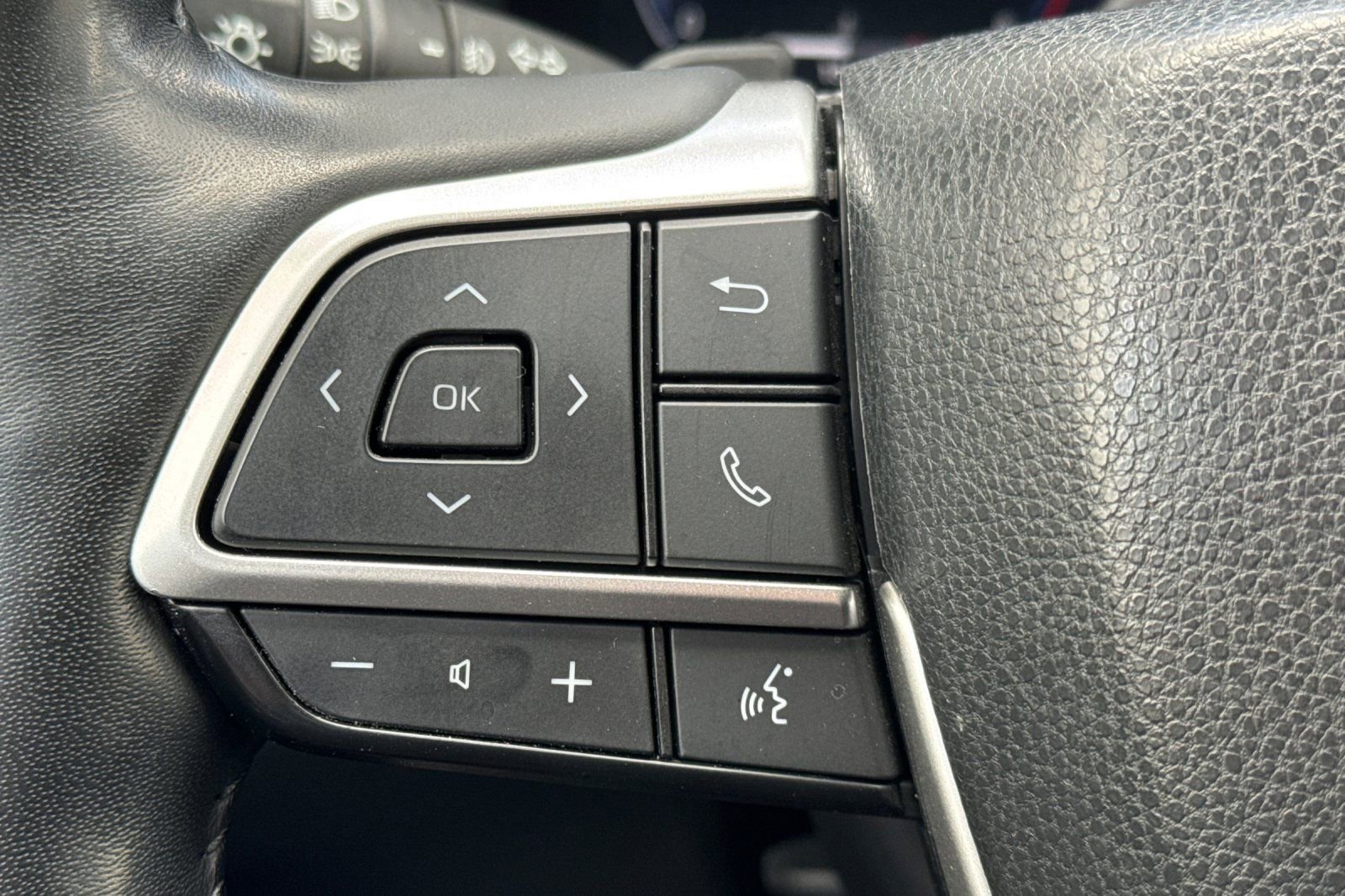 Certified 2024 Toyota Grand Highlander Platinum image 33