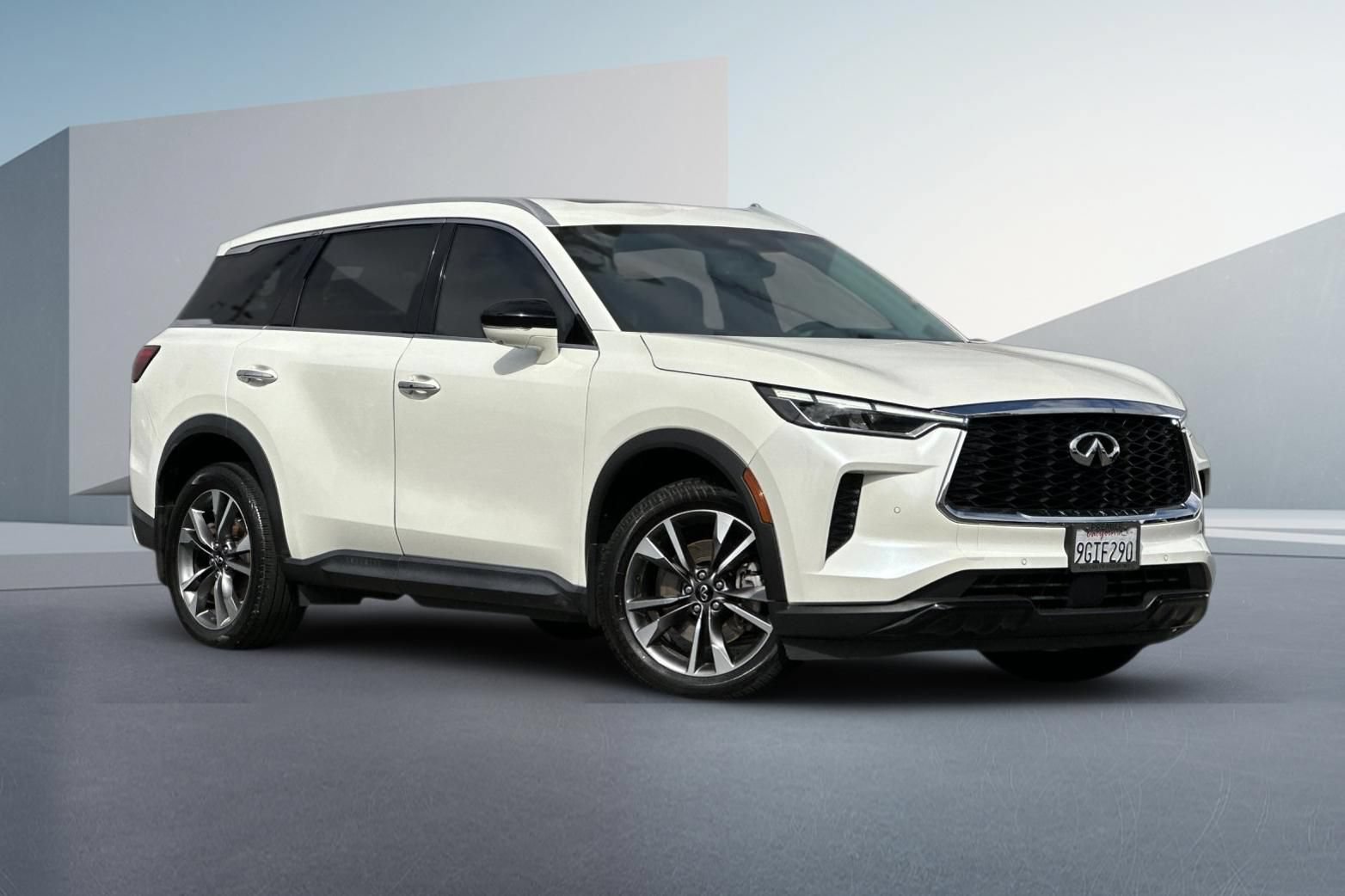Used 2023 INFINITI QX60 Luxe w/ Cargo Package FWD video 2