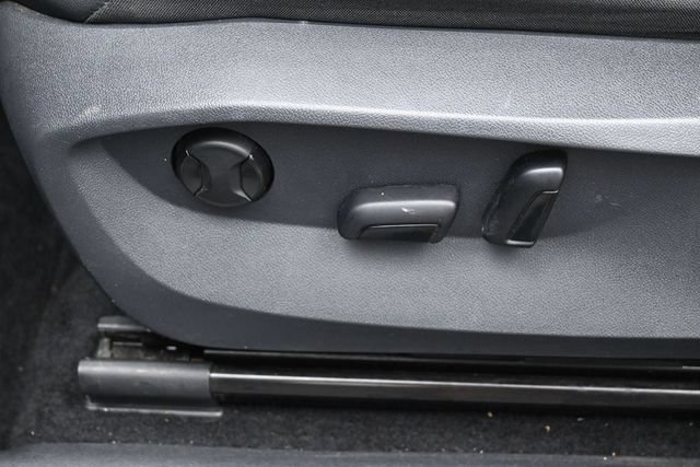 Used 2022 Volkswagen Tiguan SE AWD/4WD image 10