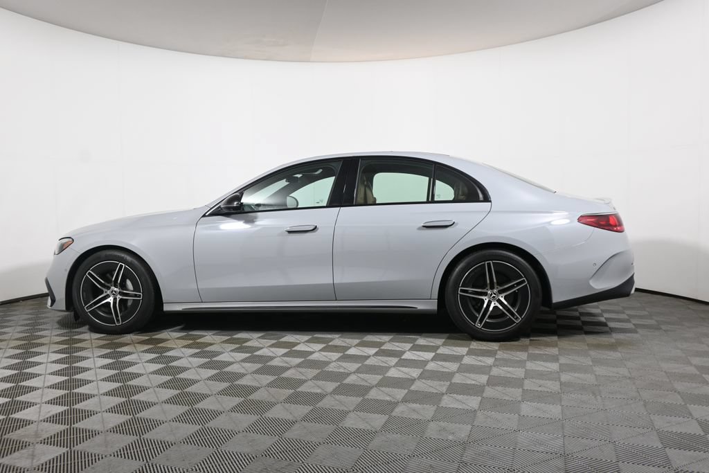 Certified 2024 Mercedes-Benz E 350 4MATIC Sedan image 2