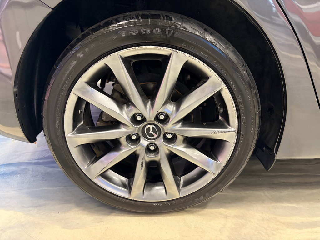 Used 2018 MAZDA MAZDA3 Grand Touring w/ Premium Equipment Package image 27