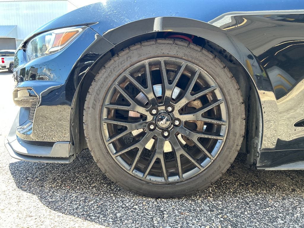 Used 2016 Ford Mustang Coupe RWD image 6