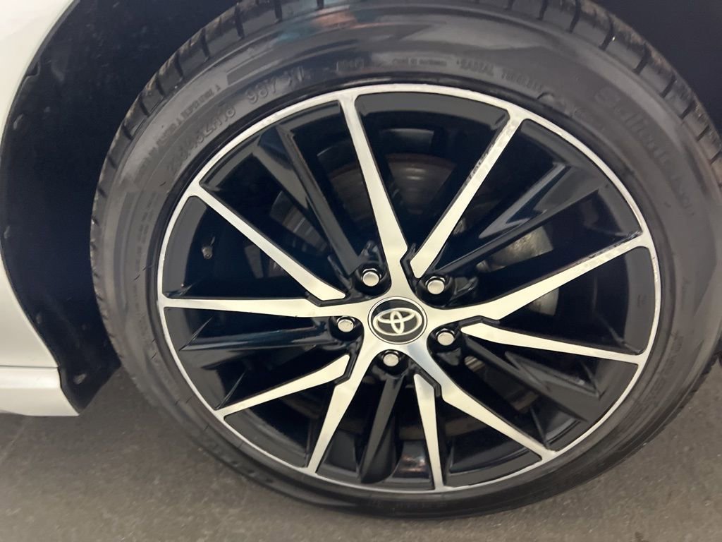 Used 2024 Toyota Camry SE image 42