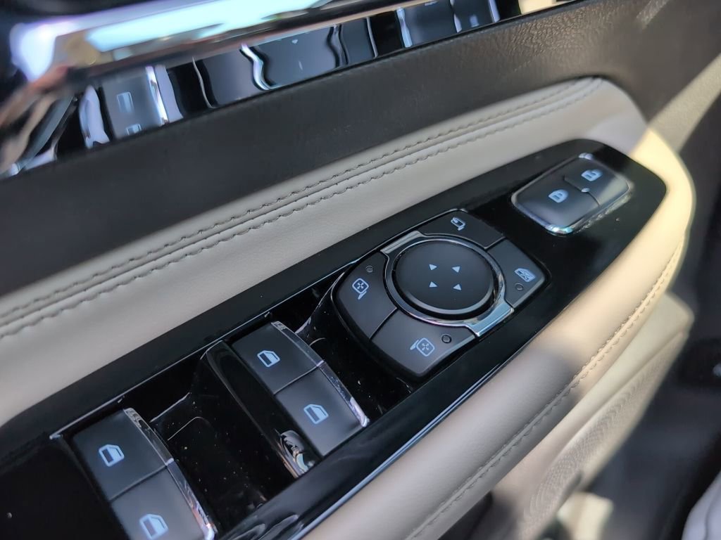 Used 2023 Lincoln Corsair FWD w/ Equipment Group 101A image 23