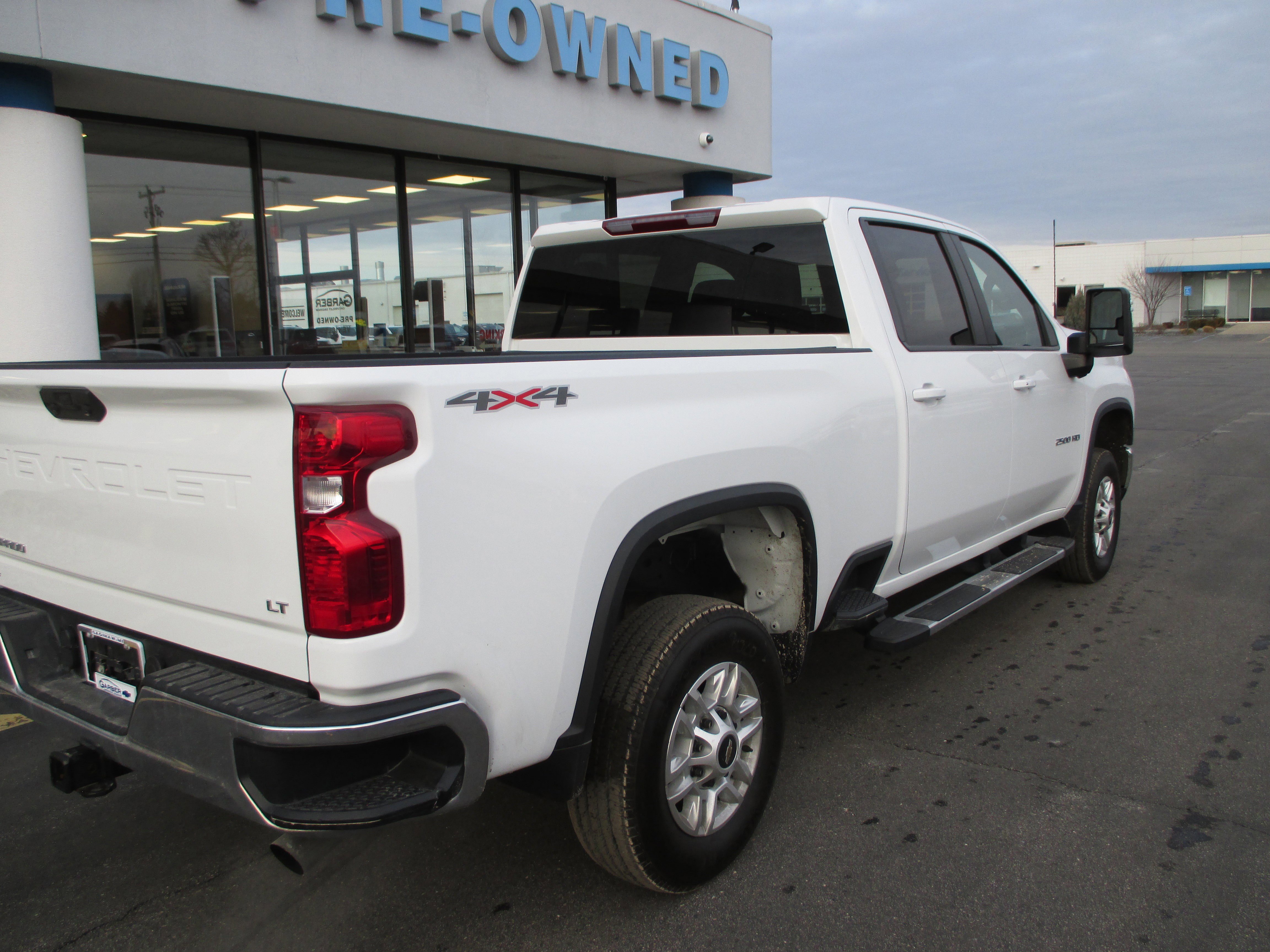 Used 2025 Chevrolet Silverado 2500 LT w/ Convenience Package image 3