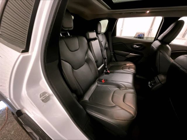 Used 2020 Jeep Cherokee Limited AWD/4WD image 26
