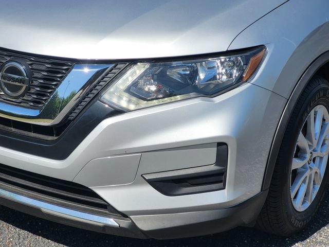 Used 2020 Nissan Rogue SV image 8