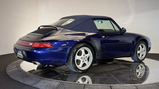 Used 1996 Porsche 911 Cabriolet image 31