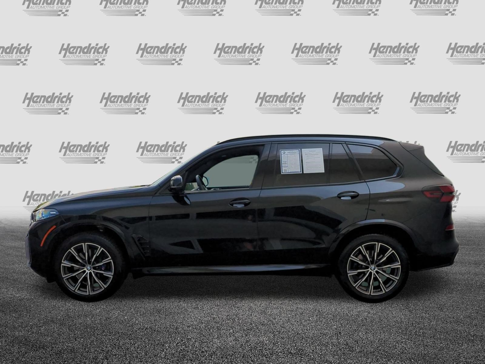 Used 2026 BMW X5 sDrive40i w/ M Sport Package RWD image 7