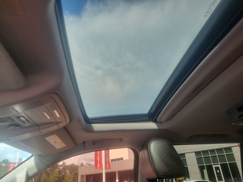 Used 2019 Chevrolet Tahoe LT image 18