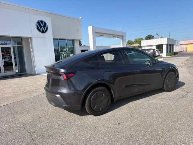 Used 2026 Tesla Model Y 2WD image 5